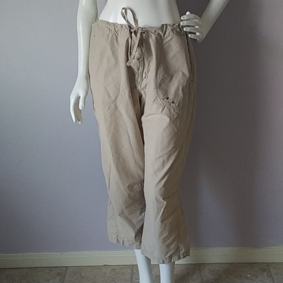 Columbia Pants - COLUMBIA CAPRIS. SIZE XL color beige